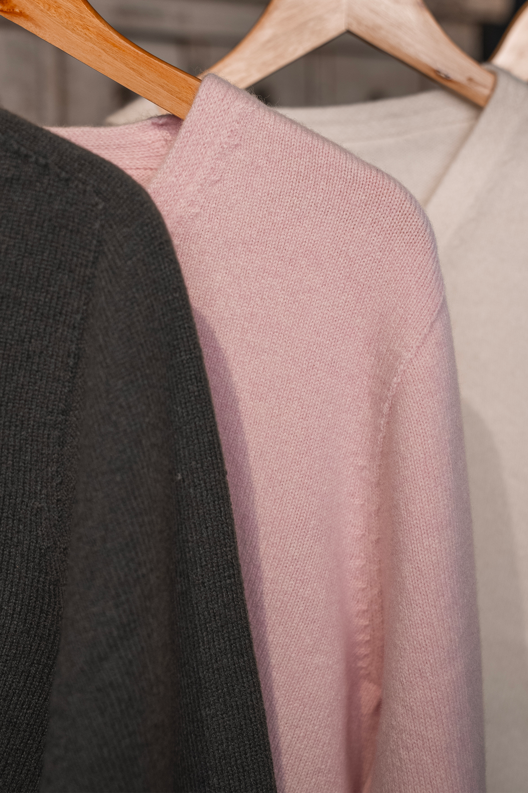 Pourquoi investir dans une pièce de qualité plutôt que dix vêtements jetables