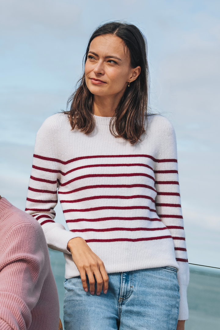 Packshot #couleur_ecru-bordeaux